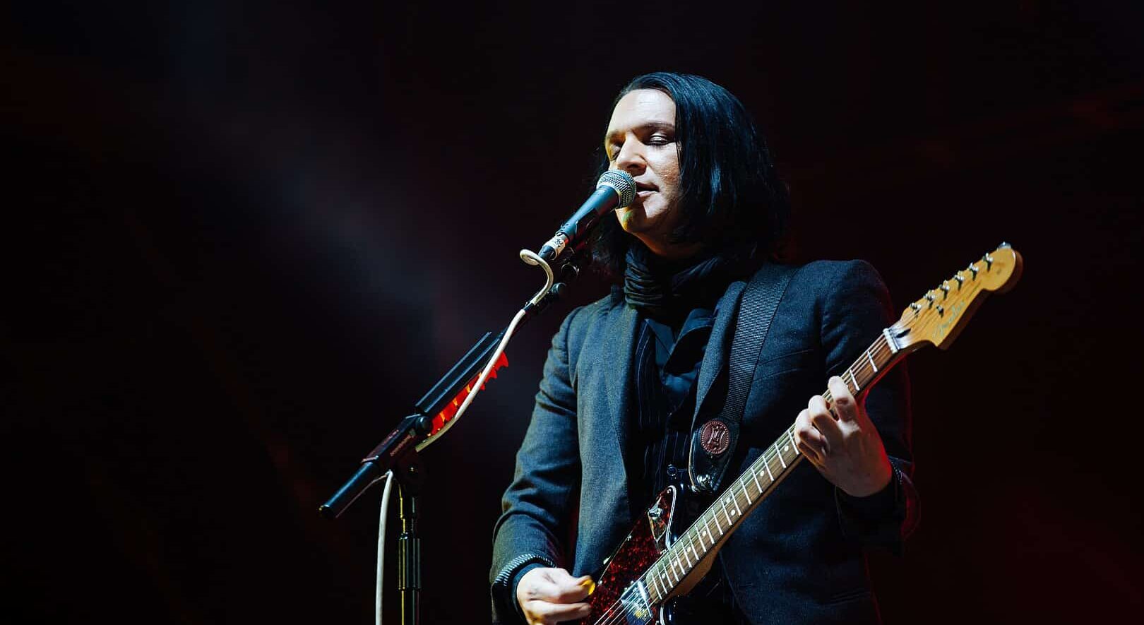 Placebo performing live (Credit: Henry W. Laurisch)
