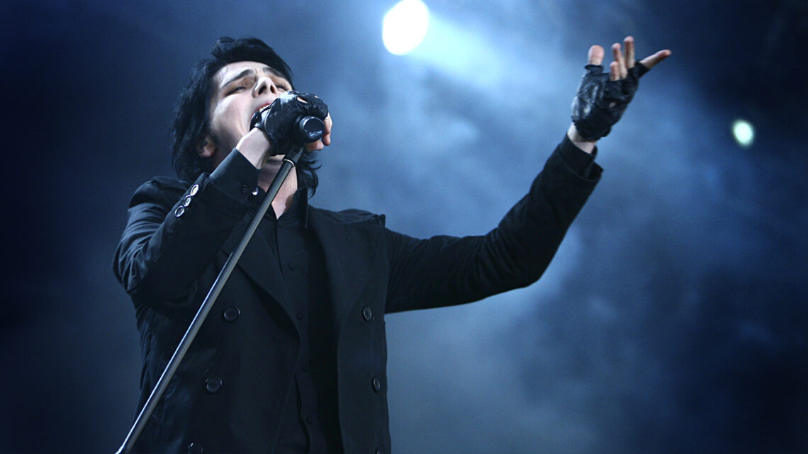 Gerard Way photographed live by Kim Erlandsen